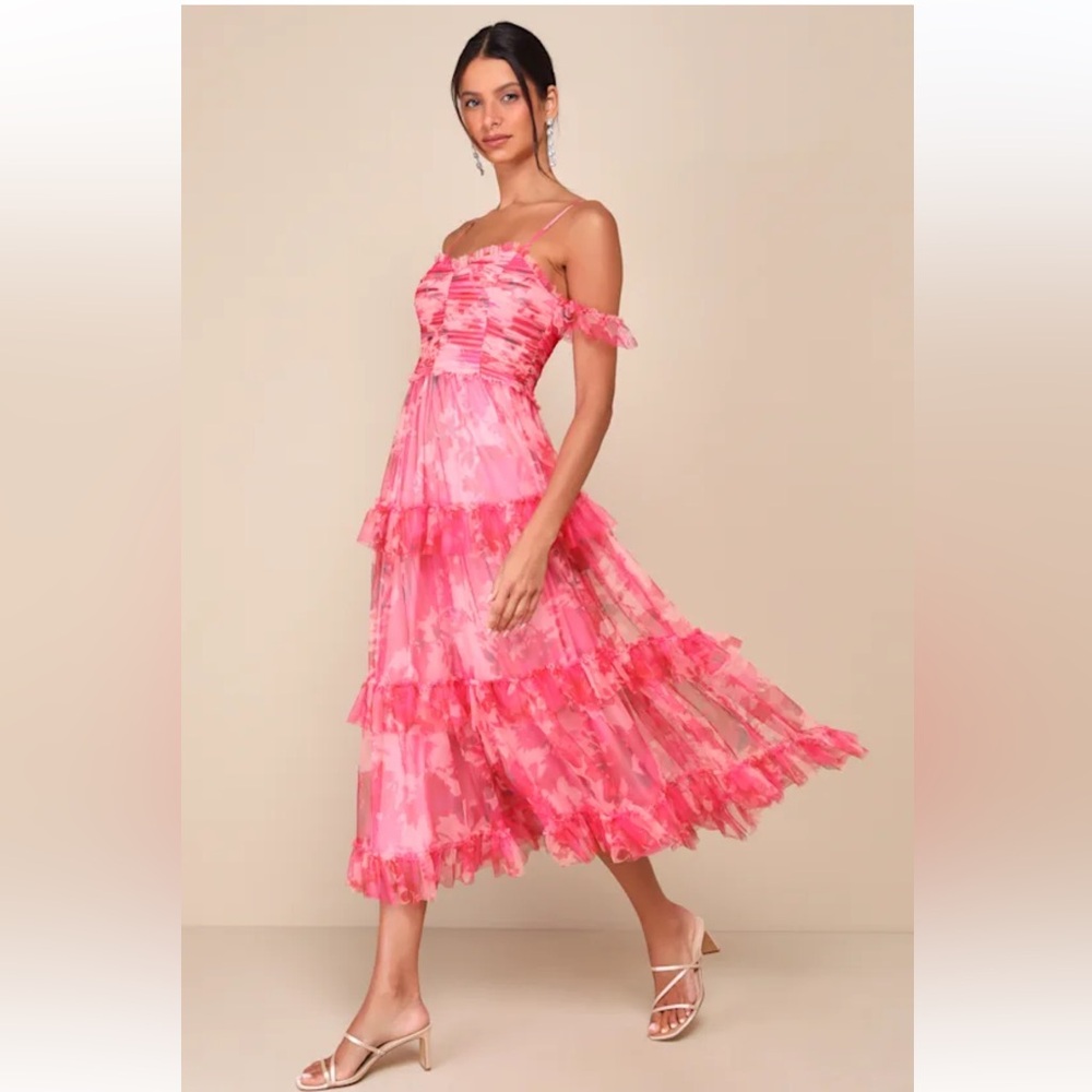 NWT- Lulu’s Pink Floral Mesh Pleated Ruffled Midi Dress size L